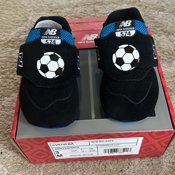New Balance Other - NEW! NWT New Balance 564 Classic Infant Shoes, Size 3